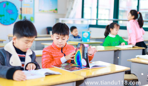 2022暑假大學(xué)生返鄉(xiāng)隔離是自費(fèi)還是免費(fèi)（大學(xué)生一般什么時(shí)候放暑假）