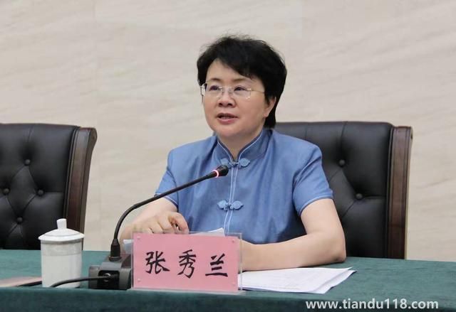 主動(dòng)投案的云南文山州女州長與弟弟姐妹一起腐敗(圖2) 主動(dòng)投案的云南文山州女州長與弟弟姐妹一起腐敗(圖2)