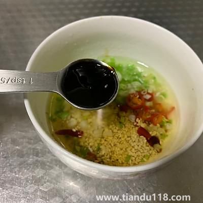 涼拌金針菇的做法(涼拌金針菇怎么做)(圖8) 涼拌金針菇的做法(涼拌金針菇怎么做)(圖8)