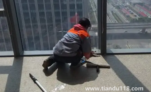 開荒保潔哪里好2