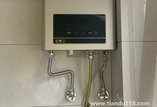 網(wǎng)上購買熱水器安裝收費(fèi)嗎(熱水器安裝師傅會(huì)亂收費(fèi)嗎)(圖2) 網(wǎng)上購買熱水器安裝收費(fèi)嗎2