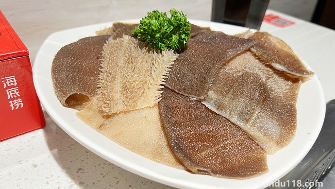 女顧客被毛肚噎死?海底撈回應 該門店已暫停營業(yè)