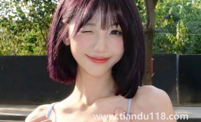 黑加侖紫色需要漂嗎(黑加侖紫色染完能保持多久)(圖1) 黑加侖紫色需要漂嗎1