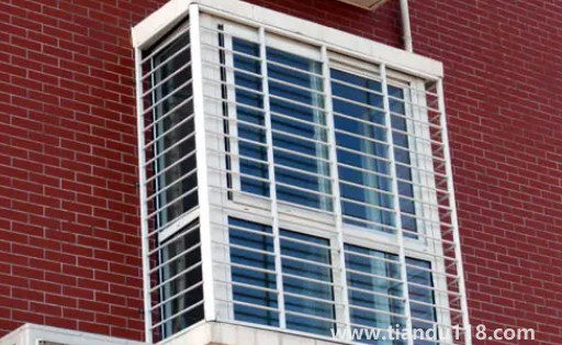 小高層要不要裝防盜窗3