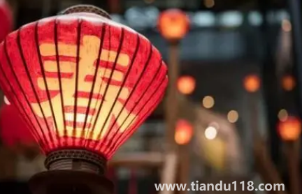 2023年春節(jié)是不是在春天（春節(jié)的來歷和習俗有哪些）