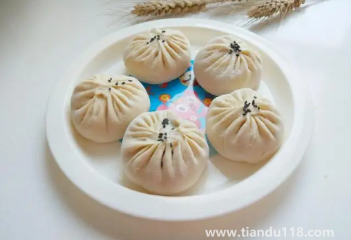 包子蒸好后多久開(kāi)鍋才不回縮3