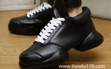 2023年閏2月要給母親買鞋子嗎（閏月給父母買鞋是什么講究）